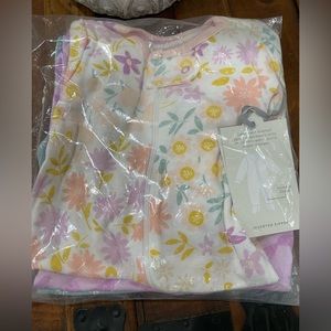 Inverted baby sleeper